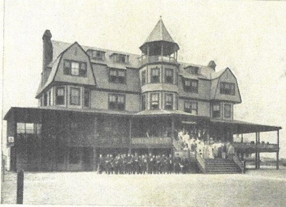PICTURE OF THE DAY No. 132 – “THE LUXURIOUS HARBOR INN HAD DEEP ROOTS IN STONE HARBOR – BUILT IN 1892 PICTURE OF THE DAY No. 132 – “THE LUXURIOUS HARBOR INN HAD DEEP ROOTS IN STONE HARBOR – BUILT IN 1892
