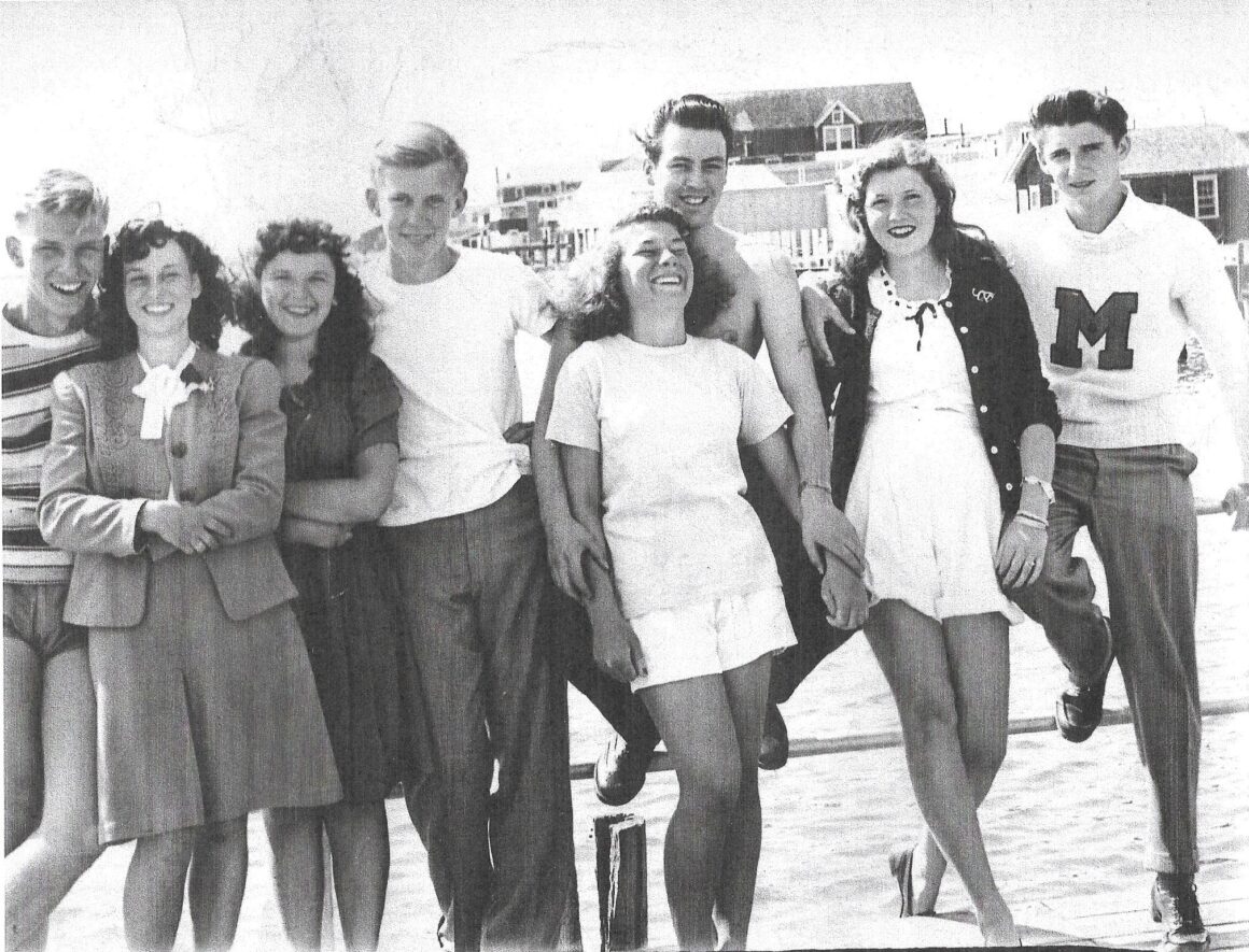 PICTURE OF THE DAY No. 127 – “A GROUP OF TEENAGERS AT THE SHELTER HAVEN DOCK, STONE HARBOR, N. J. – 1946”