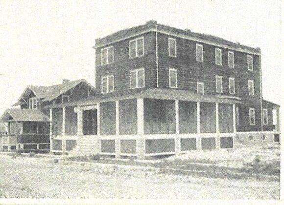 PICTURE OF THE DAY No. 131 – “THE SPACIOUS ELLSWORTH APARTMENT HOUSE – 1917” PICTURE OF THE DAY No. 131 – “THE SPACIOUS ELLSWORTH APARTMENT HOUSE – 1917”